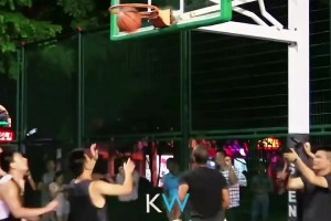 这位大爷今晚绝对的MVP！